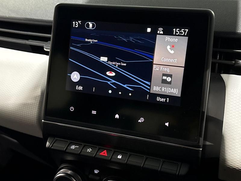 Used Renault Clio 2023 for sale - 76415943: Photo 26