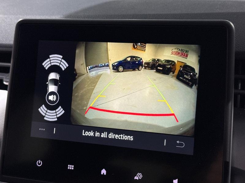 Used Renault Clio 2023 for sale - 76415943: Photo 32