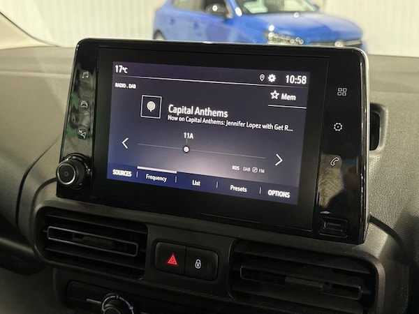 Used Vauxhall Combo Life 2020 for sale - 76126489: Photo 27