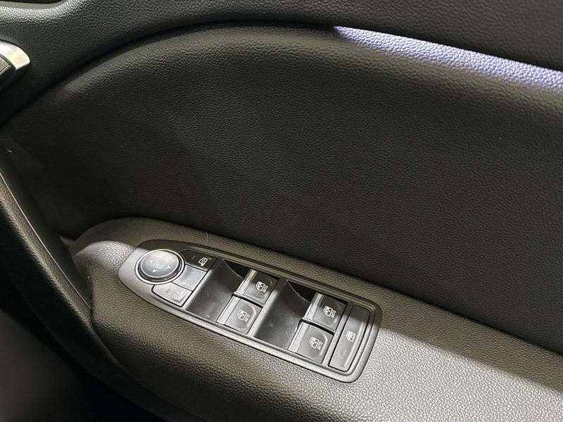 Used Renault Captur 2022 for sale - 76244862: Photo 17