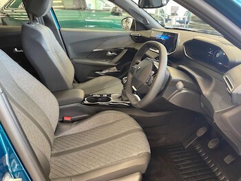 Used Peugeot 2008 2026 for sale - 78542992: Photo