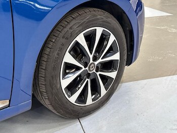 Used Renault Clio 2021 for sale - 77718631: Photo