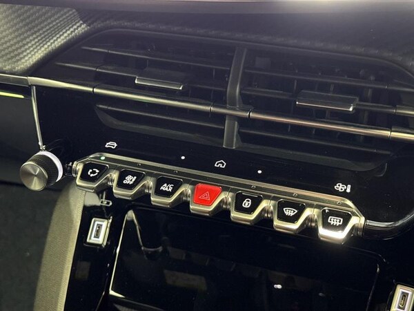 Used Peugeot 2008 2023 for sale - 75165573: Photo 26