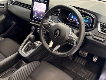 Used Renault Clio 2024 for sale - 78657267: Photo
