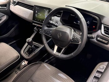 Used Renault Clio 2024 for sale - 78462995: Photo
