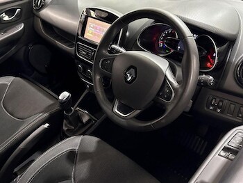 Used Renault Clio 2018 for sale - 77427293: Photo