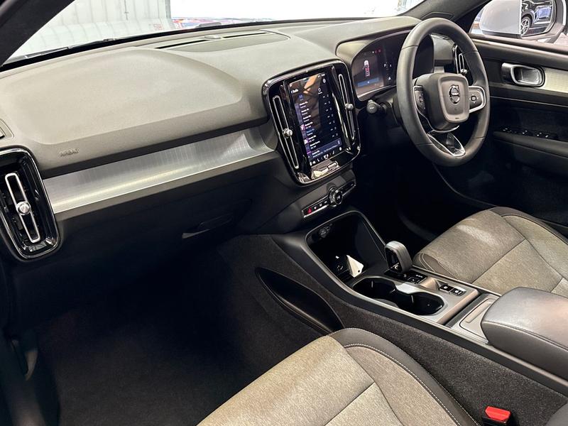 Used Volvo XC40 2023 for sale - 76244758: Photo 11