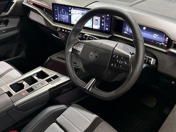 Used Vauxhall Grandland 2025 for sale - 76545389: Photo