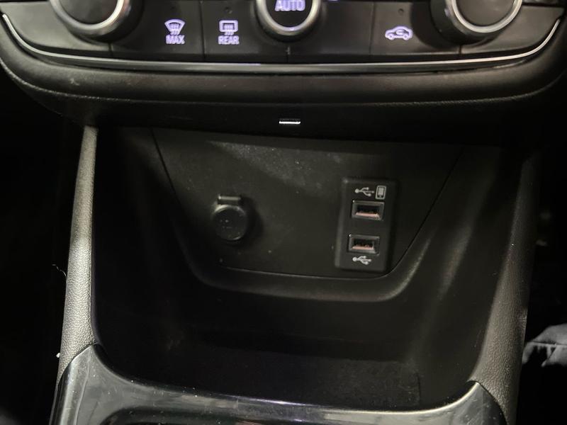 Used Vauxhall Crossland 2022 for sale - 76791442: Photo 28