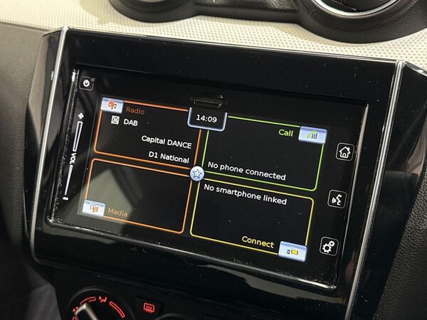 Used Suzuki Swift 2022 for sale - 76184362: Photo 26