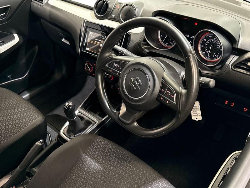 Used Suzuki Swift 2022 for sale - 76184362: Photo 3