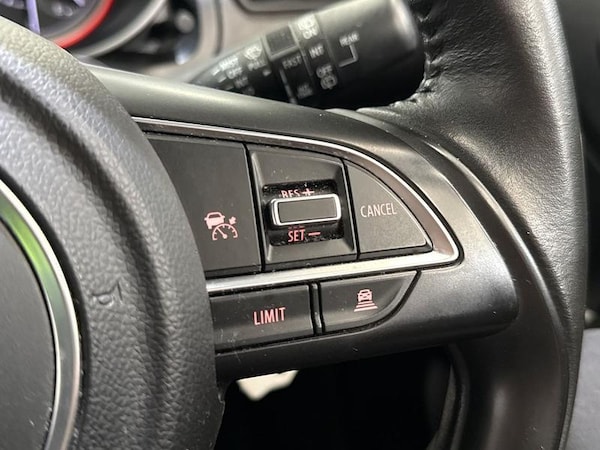 Used Suzuki Swift 2022 for sale - 76184362: Photo 32
