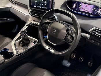 Used Peugeot 3008 2022 for sale - 75752002: Photo
