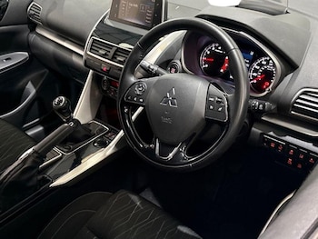 Used Mitsubishi Eclipse Cross 2019 for sale - 76277300: Photo