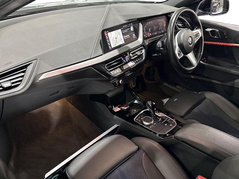 Used BMW 1 Series 2024 for sale - 77261150: Photo 11