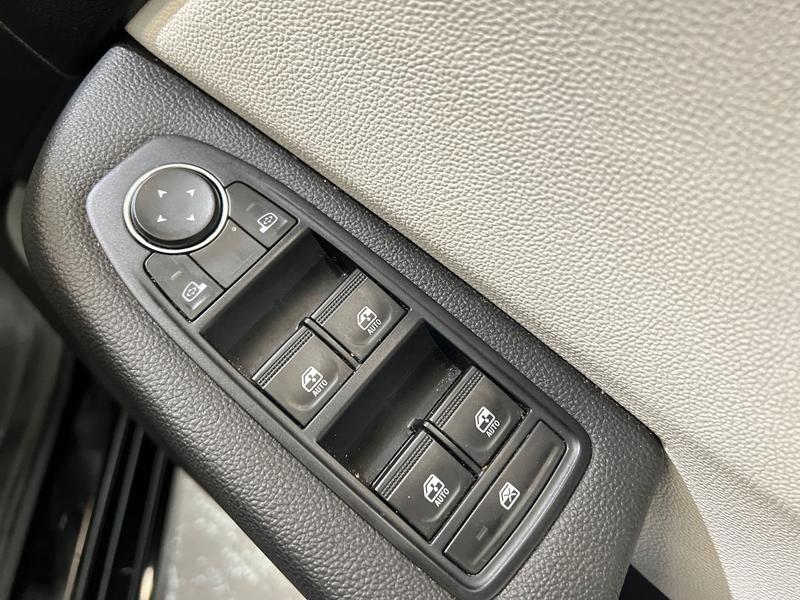 Used Renault Clio 2023 for sale - 77570696: Photo 16