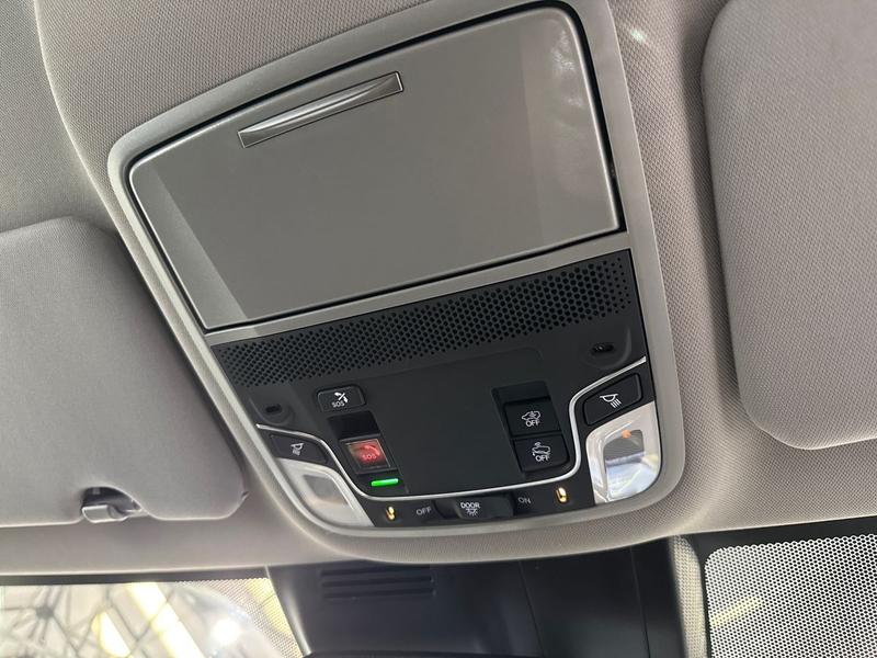 Used Honda CR-V 2019 for sale - 76117665: Photo 32