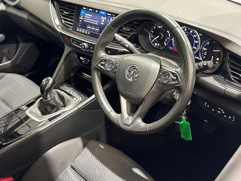 Used Vauxhall Insignia 2022 for sale - 76046607: Photo 3