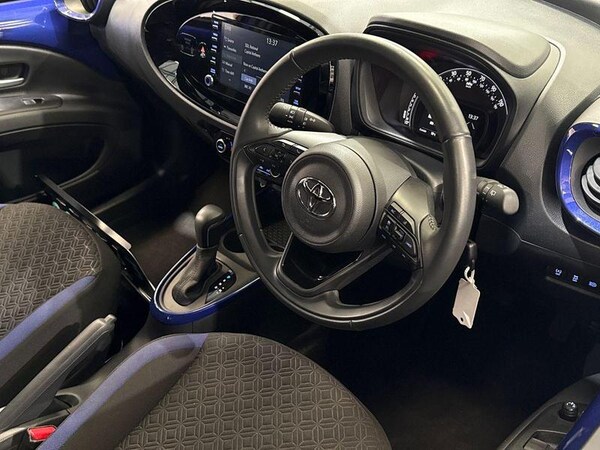 Used Toyota Aygo X 2023 for sale - 76244794: Photo 3