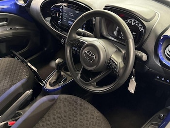 Used Toyota Aygo X 2023 for sale - 76244794: Photo 3