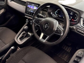 Used Renault Clio 2023 for sale - 77381695: Photo