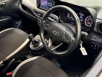 Used Hyundai i10 2022 for sale - 79641273: Photo