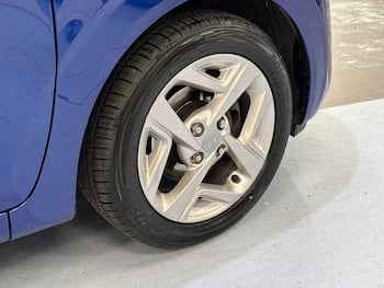 Used Hyundai i10 2022 for sale - 79641273: Photo