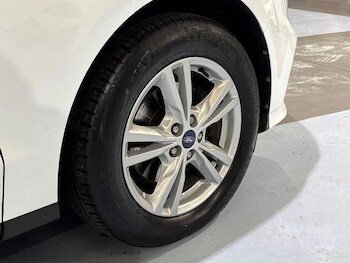 Used Ford Galaxy 2022 for sale - 77505772: Photo