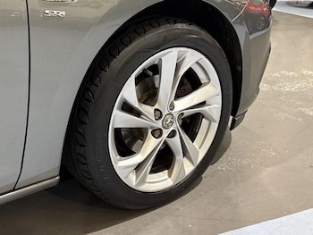 Used Vauxhall Astra 2018 for sale - 76887956: Photo