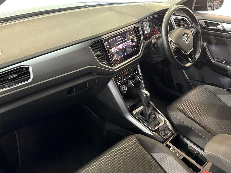Used Volkswagen T-Roc 2021 for sale - 77785423: Photo 11