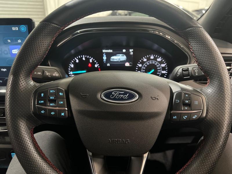 Used Ford Focus 2023 for sale - 76670113: Photo 22