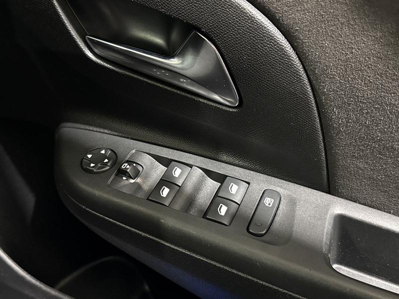 Used Vauxhall Corsa 2024 for sale - 76415959: Photo 17