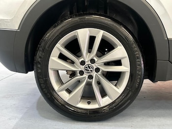 Used Volkswagen T-Cross 2024 for sale - 79408102: Photo