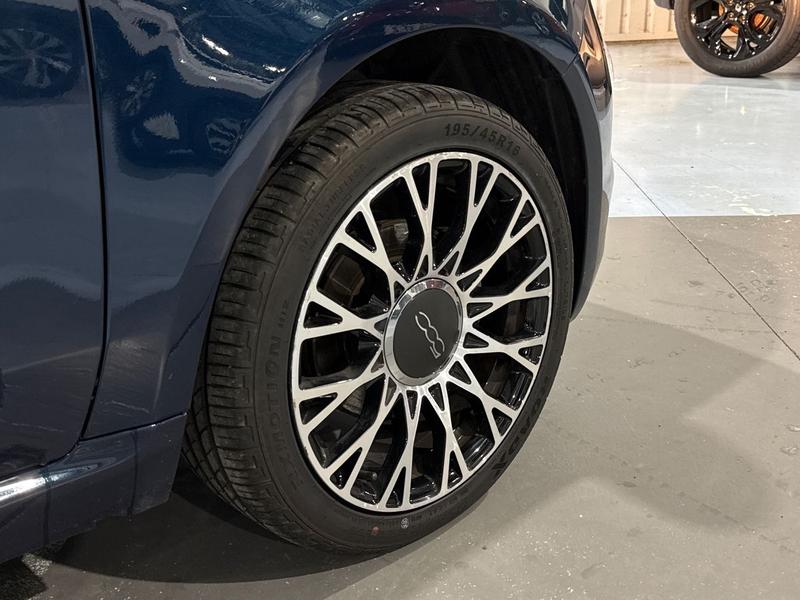 Used Fiat 500 2023 for sale - 76415938: Photo 4