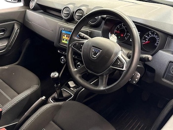Used Dacia Duster 2018 for sale - 76046594: Photo 3