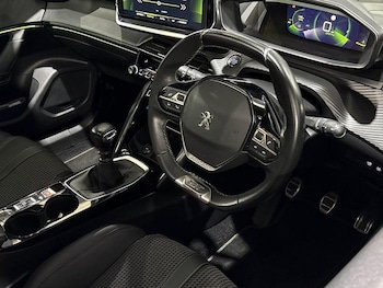 Used Peugeot 2008 2020 for sale - 76444373: Photo