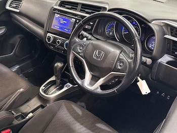 Used Honda Jazz 2018 for sale - 77718625: Photo