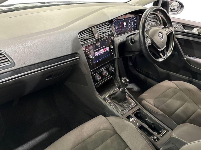 Used Volkswagen Golf 2018 for sale - 77318288: Photo 11