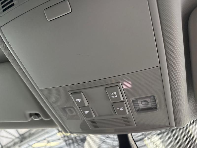 Used Volkswagen Golf 2018 for sale - 77318288: Photo 32