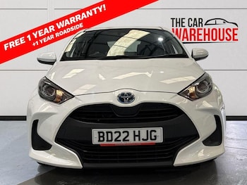 Used Toyota Yaris 2022 for sale - 76117529: Photo 2