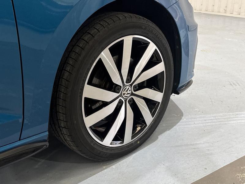 Used Volkswagen Touran 2019 for sale - 77462529: Photo 4