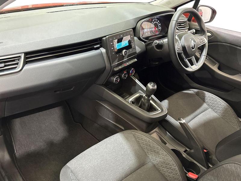 Used Renault Clio 2020 for sale - 76154169: Photo 11