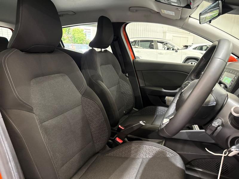 Used Renault Clio 2020 for sale - 76154169: Photo 16