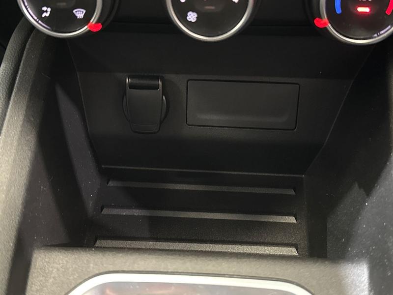 Used Renault Clio 2020 for sale - 76154169: Photo 23