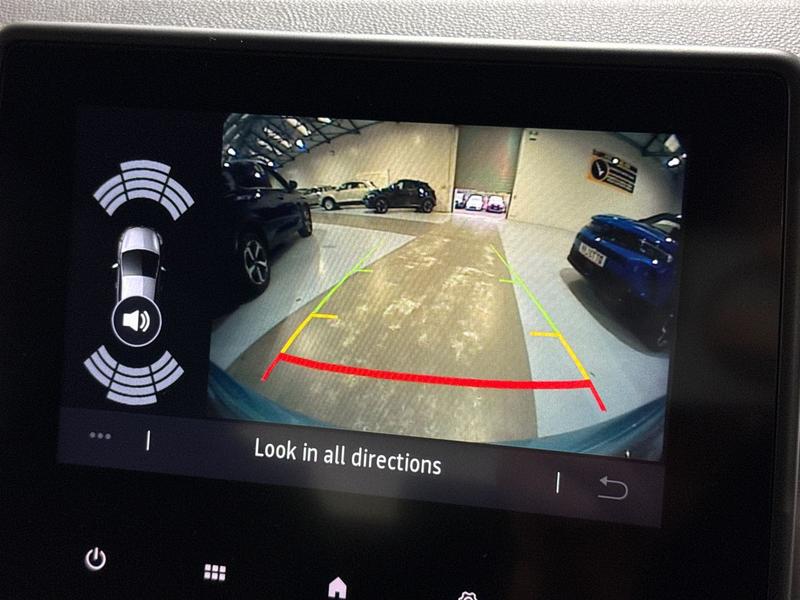 Used Renault Clio 2021 for sale - 77493511: Photo 32