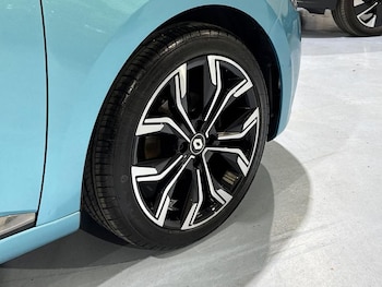 Used Renault Clio 2021 for sale - 77493511: Photo