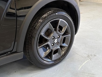 Used Suzuki Ignis 2024 for sale - 75173191: Photo