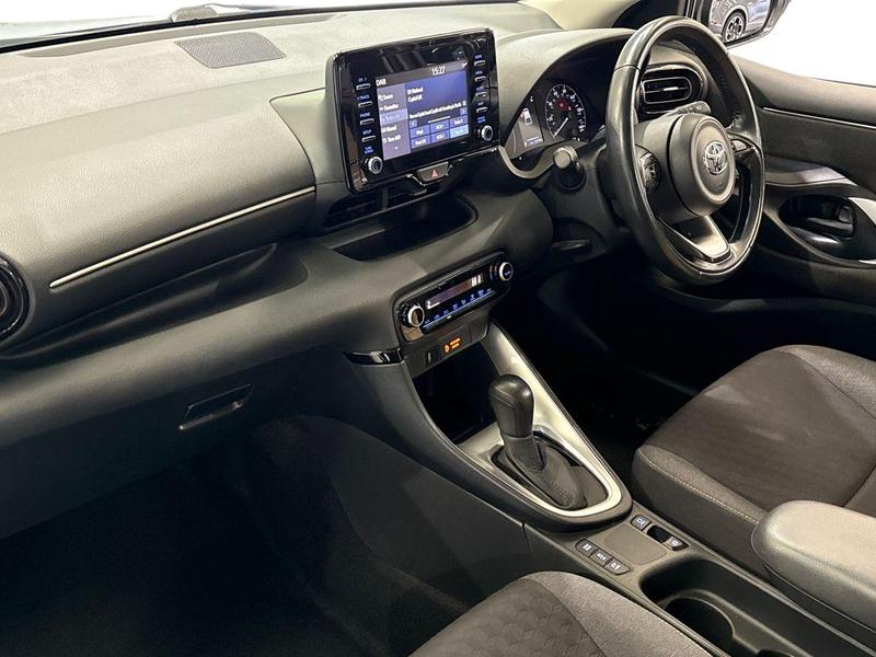 Used Toyota Yaris 2022 for sale - 76117514: Photo 11
