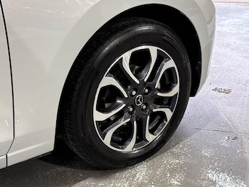 Used Mazda Mazda2 2018 for sale - 76782301: Photo