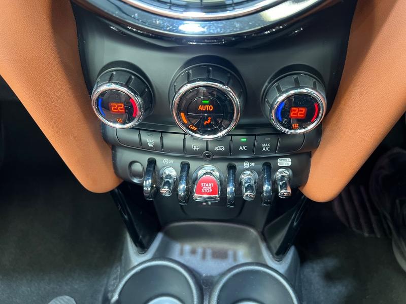 Used MINI Convertible 2018 for sale - 76172658: Photo 24